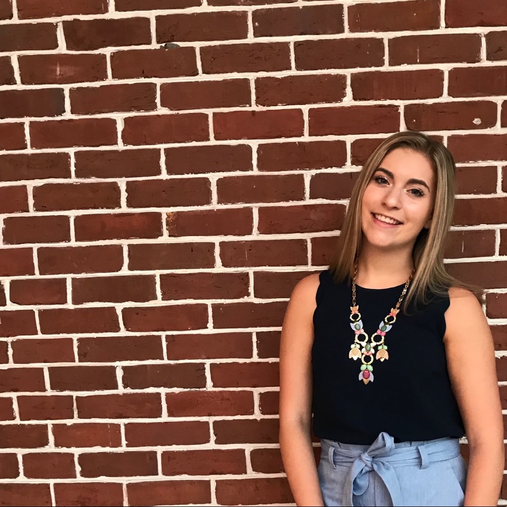 Meet your Posher, Victoria